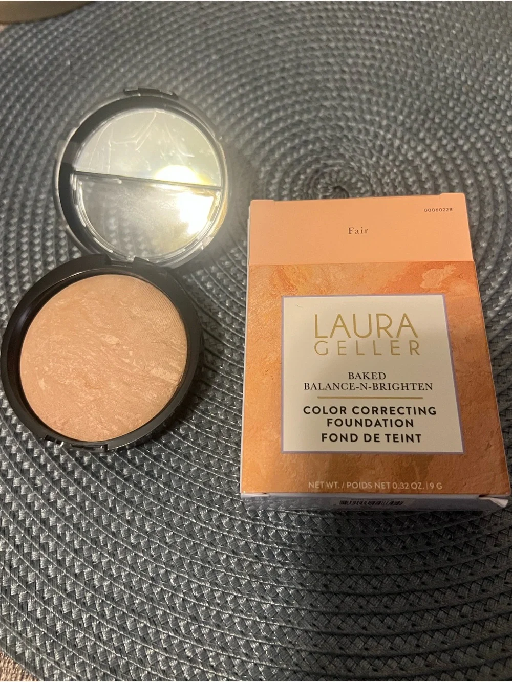 Laura Geller Baked Balance-N-Brighten Color Correcting Foundation - Fair